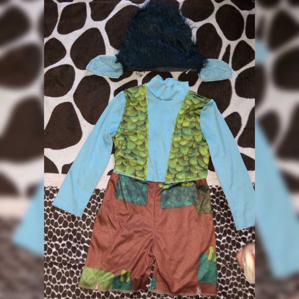 Branch Deluxe W/Wig Trolls Costume,